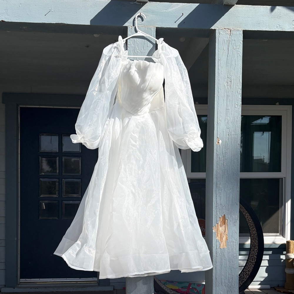 Elegant White Wedding Dress with Sheer Puff Sleeves